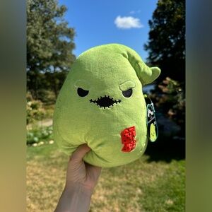 Oogie Boogie Squishmallow- NWT